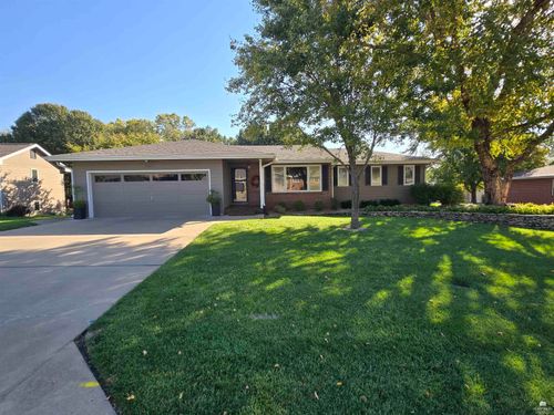 905 Maple Street, Abilene, KS, 67410 | Card Image
