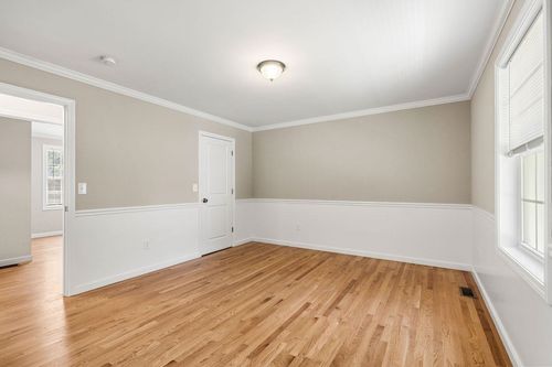23 Pine Acres Rd, Allenstown, NH, 03275-2307 | Card Image