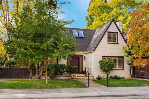 1536 42nd Street, Sacramento, CA, 95819 | Card Image