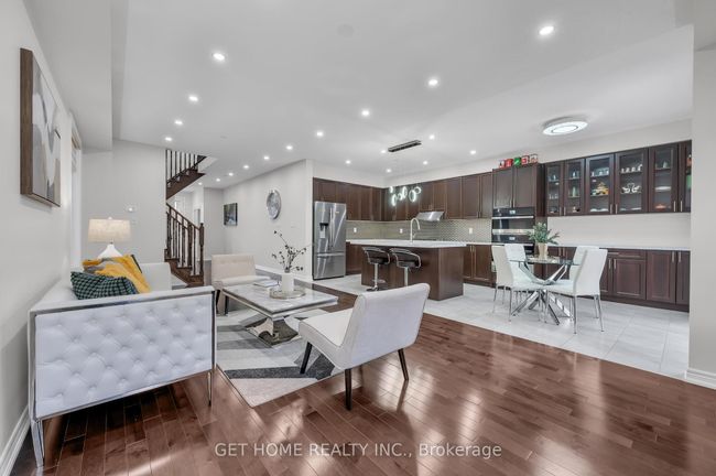 18 Germain Cir, House attached with 5 bedrooms, 4 bathrooms and 1 parking in Brampton ON | Image 23