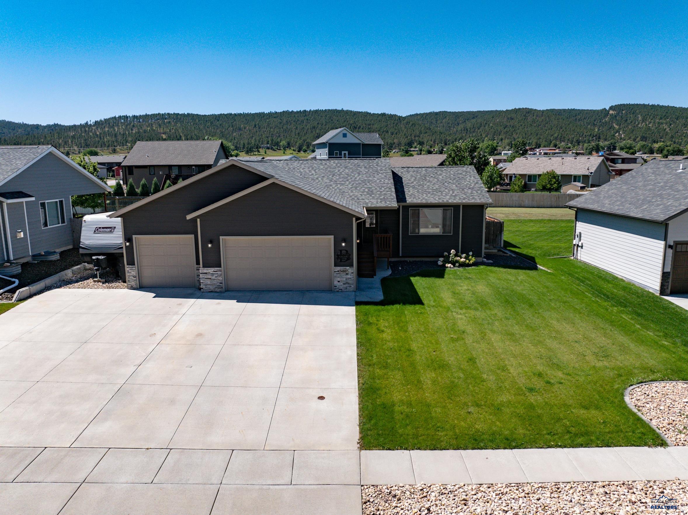 Glenwood Dr, Summerset, SD 57769