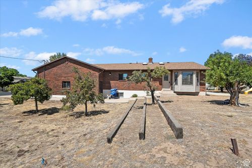 626 800, Clinton, UT, 84015-9456 | Card Image