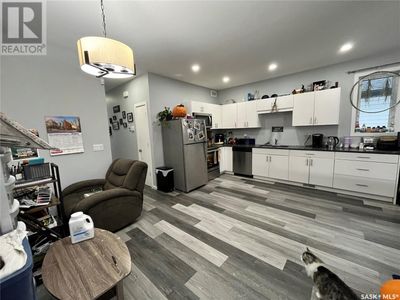 333 Av S S, House other with 5 bedrooms, 2 bathrooms and null parking in Saskatoon SK | Image 3