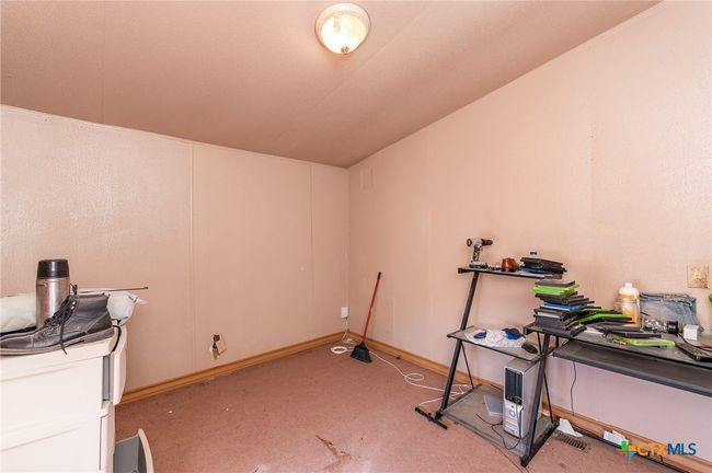 989 Oil Wl, House other with 3 bedrooms, 2 bathrooms and null parking in Pipe Creek TX | Image 12