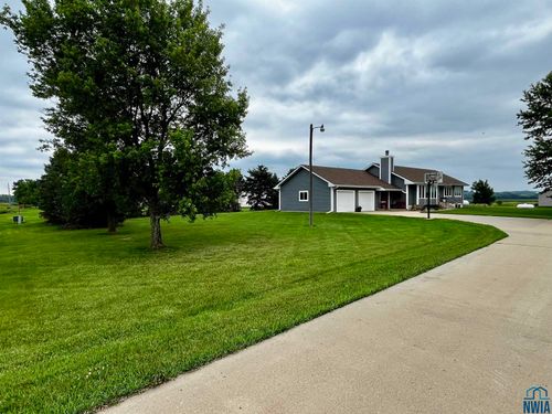 33044 484th Ave, Jefferson, SD, 57038-6853 | Card Image