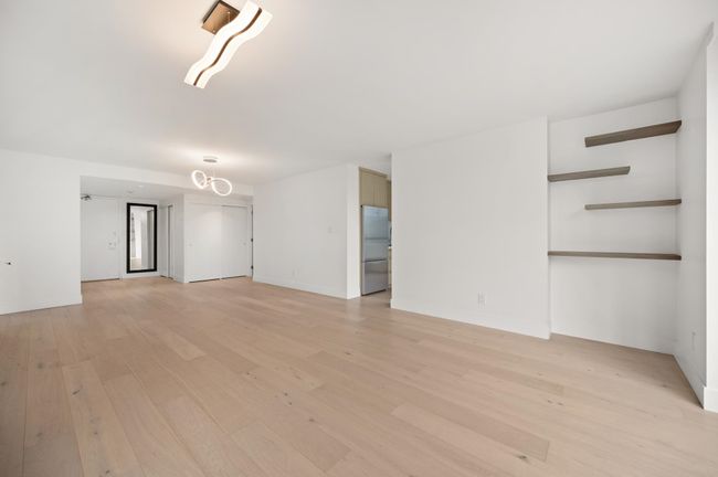 2201 - 1500 Howe Street, Condo with 2 bedrooms, 2 bathrooms and 2 parking in Vancouver BC | Image 6
