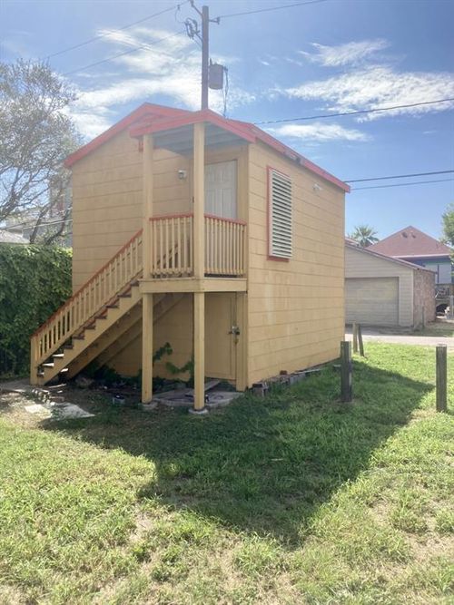 c-1907 Avenue O 1/2, Galveston, TX, 77550-8052 | Card Image