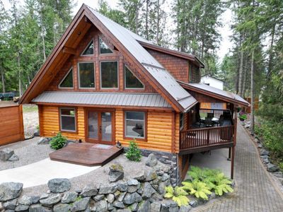 87 Larson Rd, House other with 4 bedrooms, 3 bathrooms and 4 parking in Christina Lake BC | Image 1