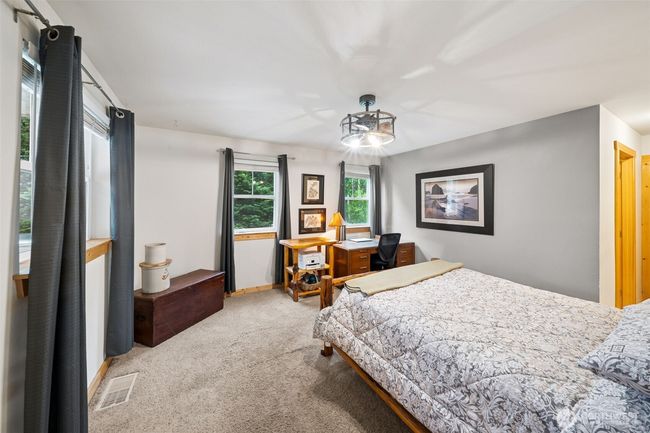 39800 224 Th Ave Se, House other with 4 bedrooms, 2 bathrooms and 2 parking in Enumclaw WA | Image 14