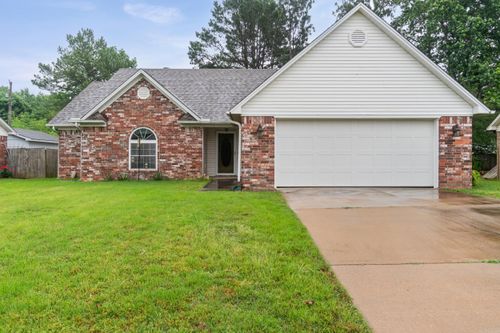 300 Jennifer Ln, Searcy, AR, 72143-4946 | Card Image