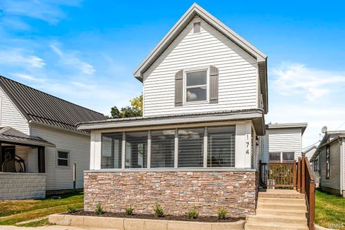 174 W 7th St, Peru, IN, 46970-2040 | Card Image