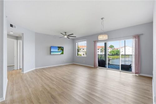 627-4670 Saint Croix Ln, NAPLES, FL, 34109-3541 | Card Image