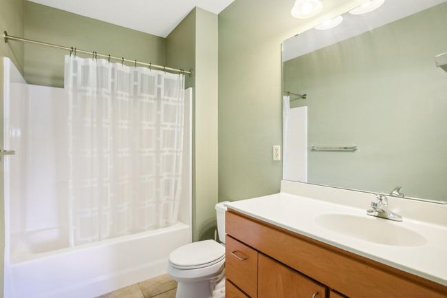 APT-112 - 2600 University Ave Se, Condo with 2 bedrooms, 2 bathrooms and null parking in Minneapolis MN | Image 6