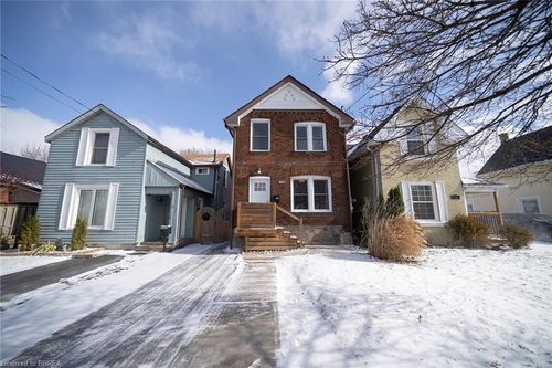 65-1/2 Dundas St, Brantford, ON, N3R1S2 | Card Image