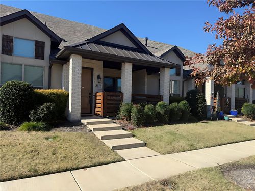 1633 Dewberry Ln, Garland, TX, 75042-3914 | Card Image