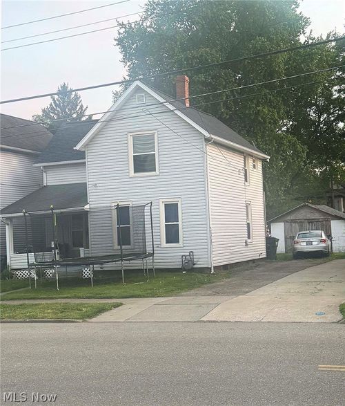 436 Race St, Dover, OH, 44622-1744 | Card Image