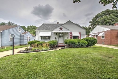 520 E Kellar Ln, Decatur, IL, 62526-4518 | Card Image