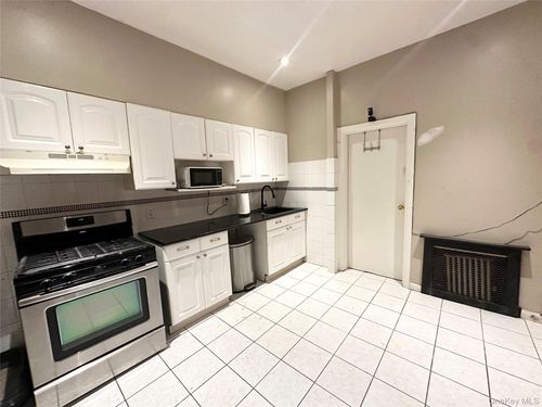 2-122 N 7th Ave, Mount Vernon, NY, 10550-1214 | Card Image