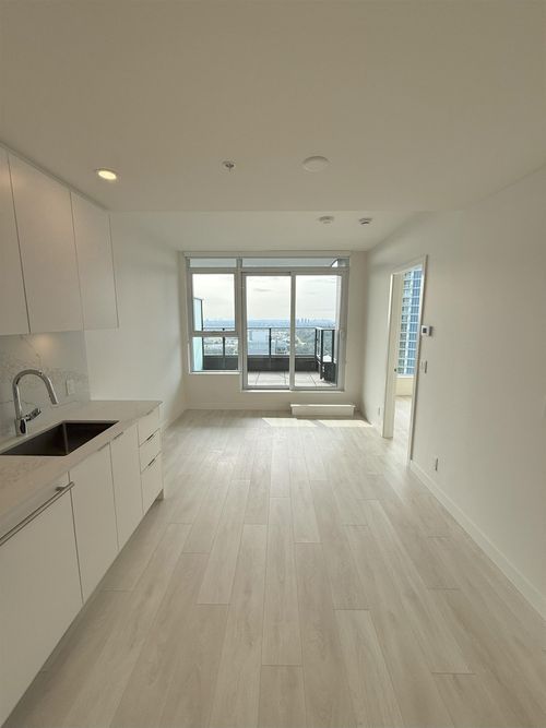 410-537 Cottonwood Ave, Coquitlam, BC, V3J0S4 | Card Image