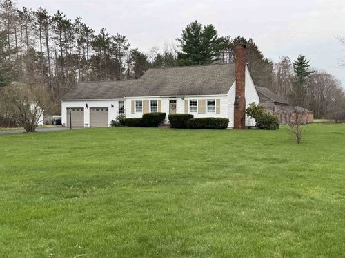 144 Main Street, Kingston, NH, 03848 | Card Image