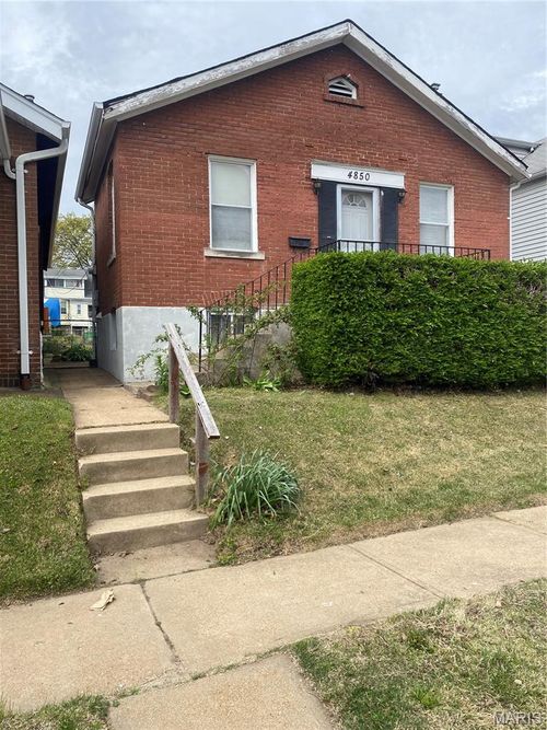 4850 Goethe Ave, Saint Louis, MO, 63116-1205 | Card Image