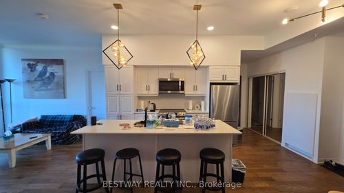 911-7711 Green Vista Gate, Niagara Falls, ON, L2G0Y9 | Card Image