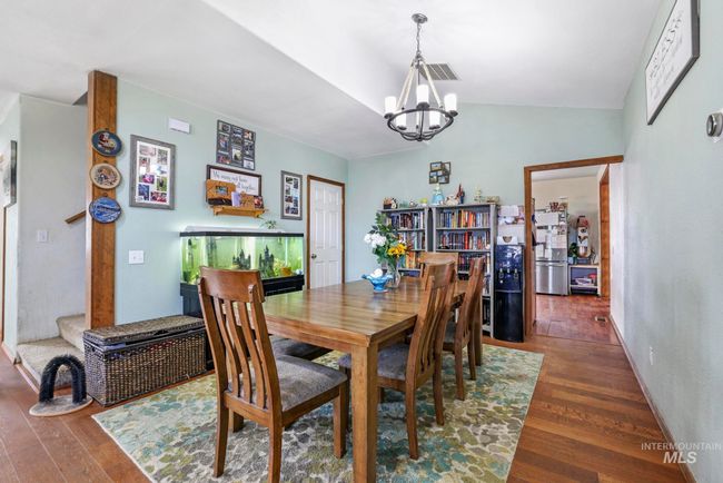 706 Utah St, House other with 3 bedrooms, 3 bathrooms and null parking in Gooding ID | Image 6