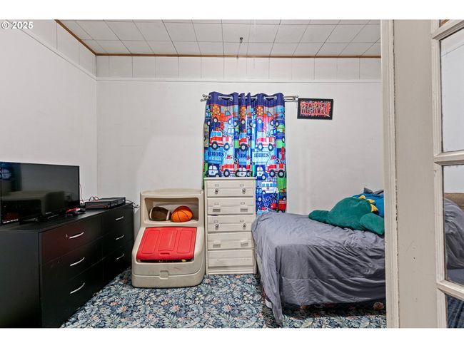105 N 7 Th St, House other with 2 bedrooms, 1 bathrooms and 1 parking in Creswell OR | Image 9