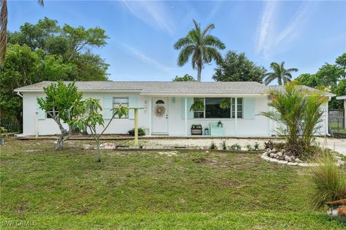 4011 Coconut Cir S, NAPLES, FL, 34104-4411 | Card Image