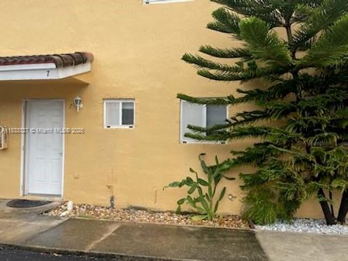 apt-7-8165 Nw 8th St, Miami, FL, 33126-2800 | Card Image