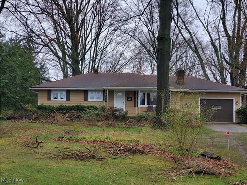 34647 Center Ridge Rd, North Ridgeville, OH, 44039-3157 | Card Image