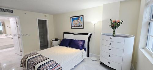 1212-6917 Collins Ave, Miami Beach, FL, 33141-7201 | Card Image