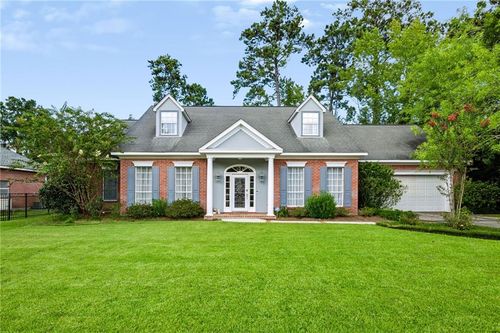 88 Longwood Dr, Mandeville, LA, 70471-1793 | Card Image