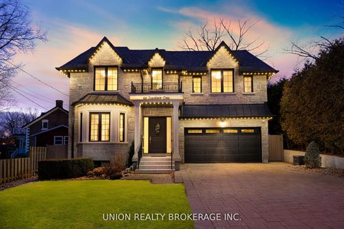 44 Scarboro Cres, Scarborough, ON, M1M2J4 | Card Image