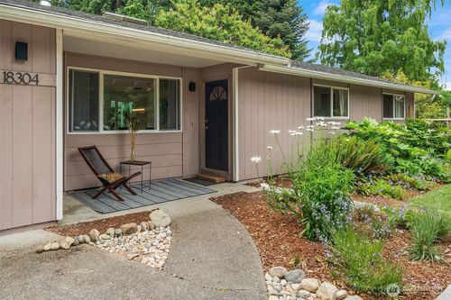 18304 Mclean Rd Sw, Vashon, WA, 98070-5426 | Card Image