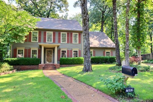7982 Dovie Ln, Germantown, TN, 38138-6018 | Card Image