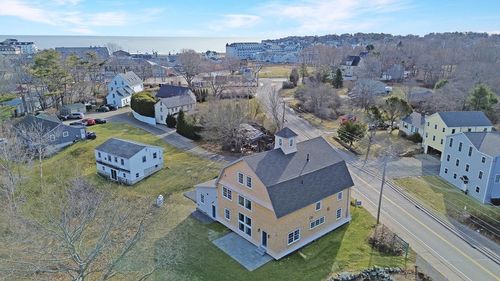 7 Justin Cir, York, ME, 03909-6753 | Card Image