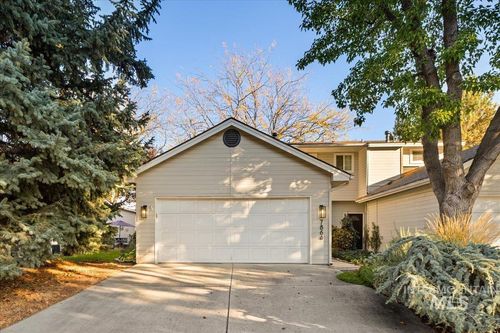 7864 W Holt Ct, Boise, ID, 83704-7213 | Card Image