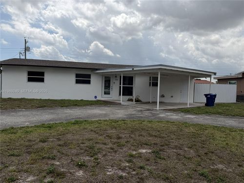 3950 171st Ter, Miami Gardens, FL, 33055-4540 | Card Image