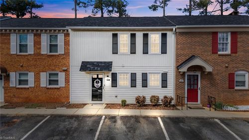 146 Charlestowne Cir, Winston-Salem, NC, 27103-5717 | Card Image