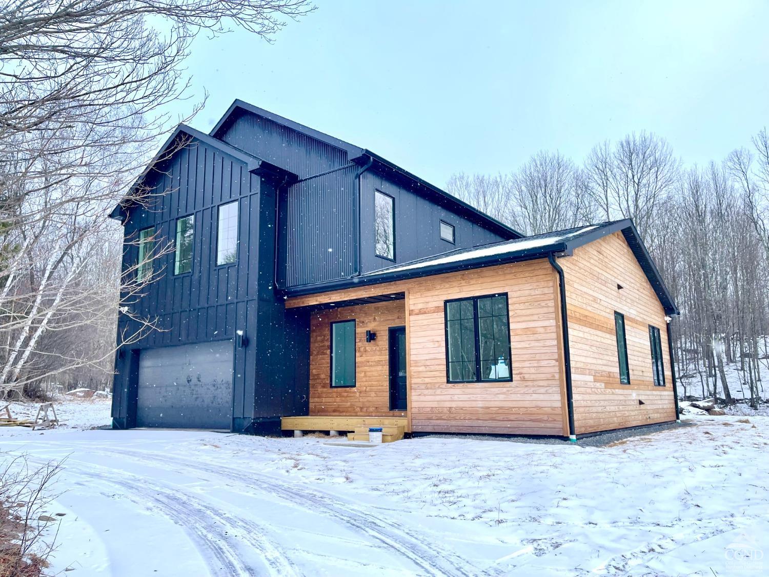 190 Mitchell Hollow Road, For Sale in Windham Zoocasa