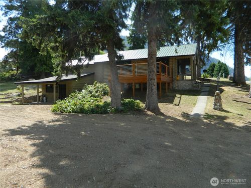 36 Broadway, Loomis, WA, 98827-9700 | Card Image