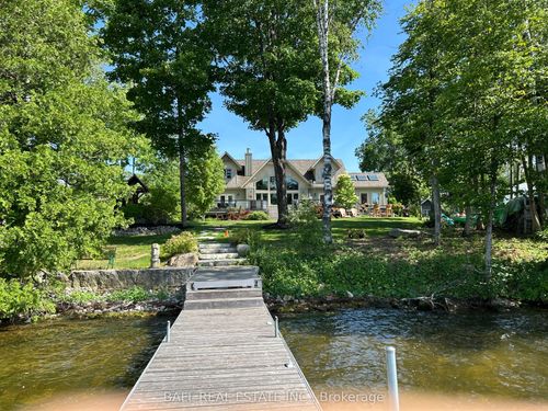 1864 Willan Rd, Lakefield, ON, K0L2H0 | Card Image