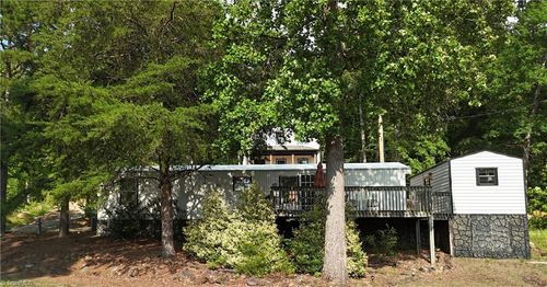 535 Lake Shore Dr, New London, NC, 28127-9371 | Card Image