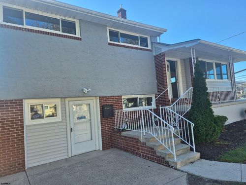 566 N Elberon Ave, Atlantic City, NJ, 08401-1127 | Card Image