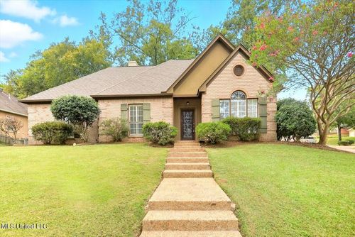 20 Moss Woods Cv, Madison, MS, 39110-9166 | Card Image