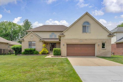 51357 Caroline Dr, Chesterfield, MI, 48047-4582 | Card Image