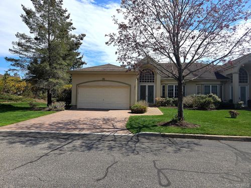 381 Altessa Blvd, Huntingtn Sta, NY, 11747-5225 | Card Image