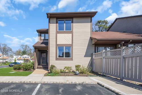 1 Chelsea Ct, Parlin, NJ, 08859-2317 | Card Image