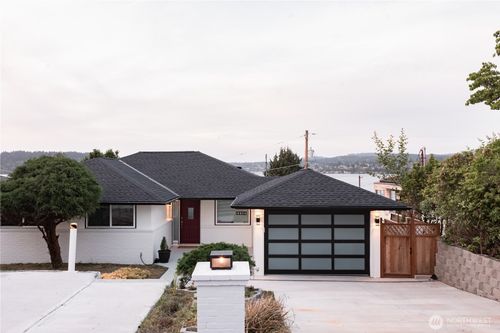 10850 Dixon Dr S, Seattle, WA, 98178-2719 | Card Image